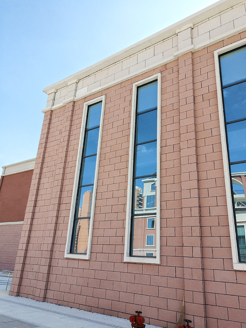 原來建筑外墻要用這材料，難怪它歷久彌新